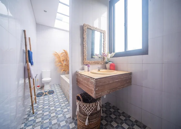 Bluelove 1br Private Seririt